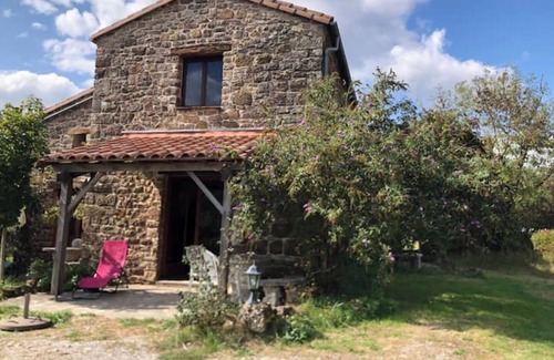 Avene Hütte | Gite Daim, Gite en Pleine Nature