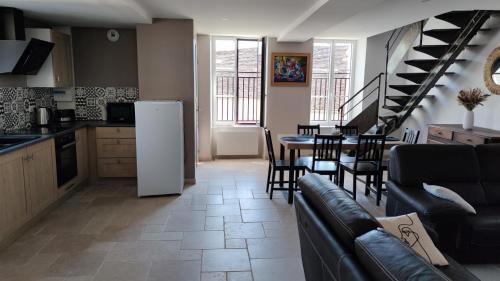 Beine Haus | GITE DE L'AETI JACUZZI PISCINE