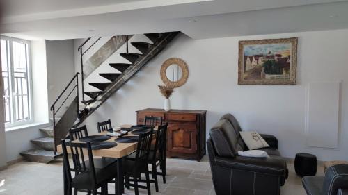 Beine Haus | GITE DE L'AETI JACUZZI PISCINE