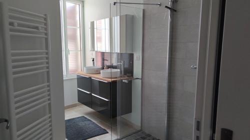 Beine Haus | GITE DE L'AETI JACUZZI PISCINE