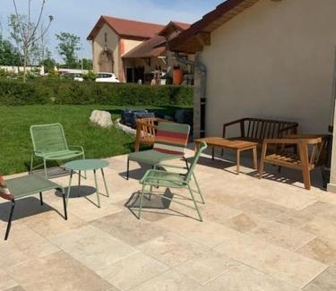 Plombiees-Les-Dijon Haus | Gite Domaine de Neuvon