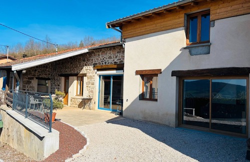Lantignie Hütte | Gîte 'Gite De Clairette Et Nono' with Private Terrace and Wi-Fi