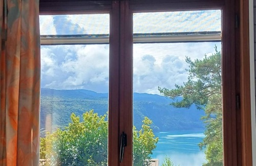 Maisod Wohnung | Gîte in chalet View of Lac de Vouglans Jura