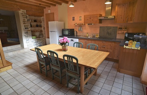 Lavigny Haus | Gite le Douglas. Vignoble et reculées du Jura.