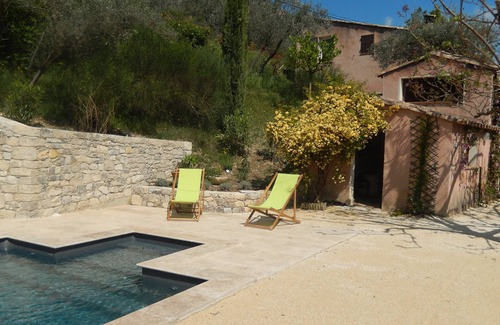 Buis-les-Baronnies Haus | Gite with pool and view of Rocher Saint Julien