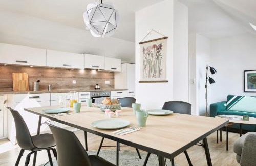 Gluecksburg Wohnung | Glücksferien- Gänseblümchen