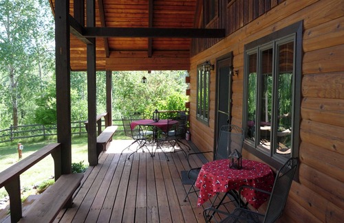 Coram Kabine | Glacier Retreat Blick auf einen 27-Acre Pond