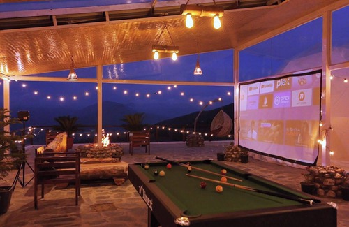 Cheog Hütte | Glamo Home Cheog, Shimla with Private Projector, Pool Table,Hot tub
