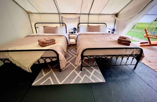 Buffalo Sonstige | Glamourous Group Camping@ Buffalo Springs Farm