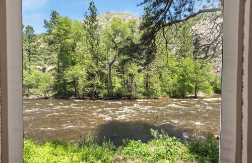 Poudre Park Haus | Glamp 9- Hummingbird