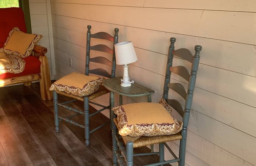 Covington Kabine | Glamping in the Tiny House with a Huge View