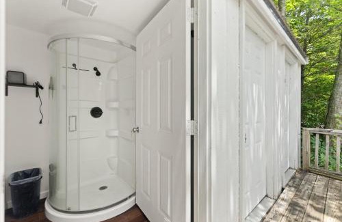 Stanton Sonstige | Glamping Yurt #2 in Red River Gorge with Wooded Views & Bath House