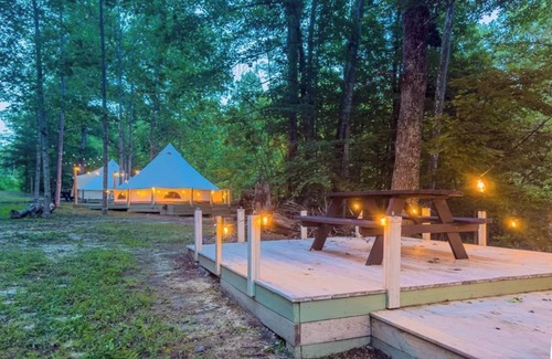 Stanton Wohnmobilvermietung | Glamping Yurt #2 in Red River Gorge with Wooded Views & Bathhouse