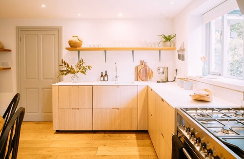 Kington Haus | Glasnant - Luxury House in the woods with Hot Tub