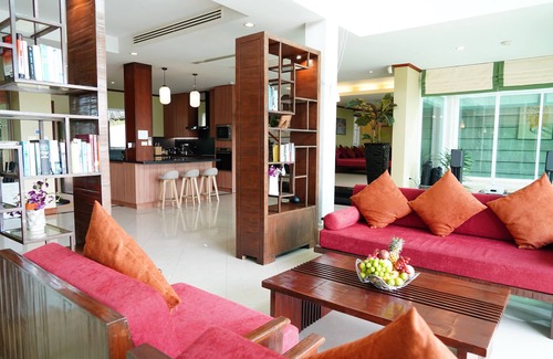 Wichit Villa | Glasshouse Phuket | 6B villa | Short walk to 2 beaches | Sea view | Accessible