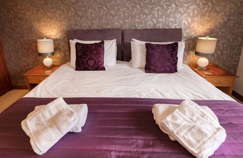 Innerleithen Haus | Glede Knowe Guest House