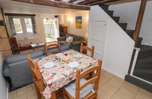 Bourton Haus | Gleed Cottage