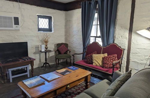 Clare Bed & Breakfast | Glen Morris, Wuthering Heights