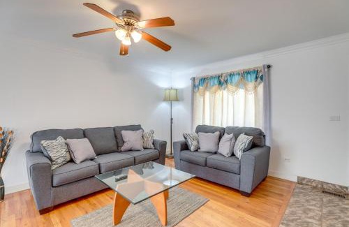 Glendale Heights Haus | Glendale Heights Home with Office and Backyard!