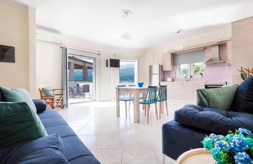 Nipos Wohnung | Glikanisos House Nipos - ideal für Wanderer und Familien 2 Schlafzimmer, 6 Plätze, 10 Minuten zum Strand