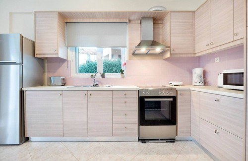Nipos Wohnung | Glikanisos House Nipos - ideal für Wanderer und Familien 2 Schlafzimmer, 6 Plätze, 10 Minuten zum Strand