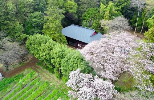 Koga Wohnung | GLOCE古河 Kominka -翠sui- 築150年伝統工法 歴史と自然を感じる古民家 蕎麦屋併設