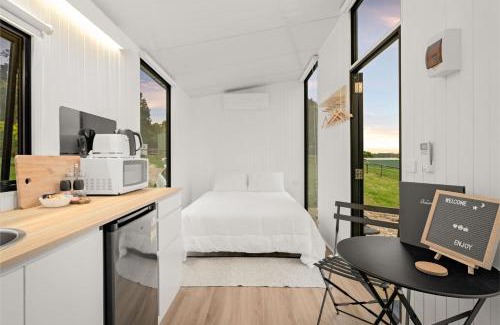 Jindivick Haus | Glorious Escape by Tiny Away