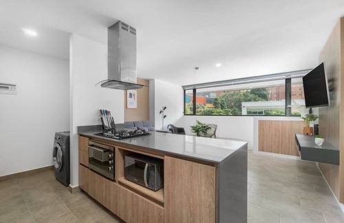 La Aguacatala Wohnung | Go Living 203 · Cozy Apt near Milla de Oro with AC, GYM & Co-work