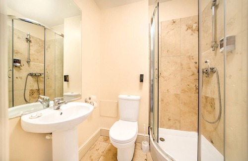 Quedgeley Wohnung | GO2 Gloucester Hotel by OYO | Standard Twin