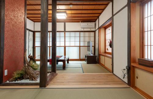 Iwaki Bed & Breakfast | Goen