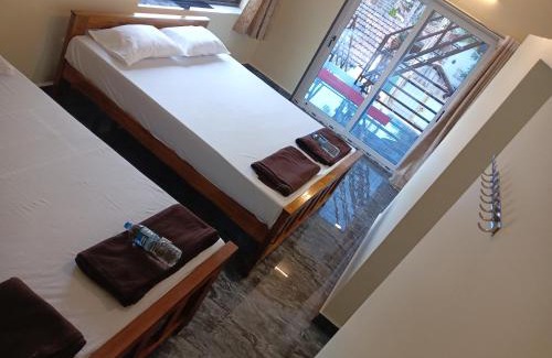 Hireguthi Haus | Gokarna Beach Nirmala Homestay - Bachelors Not Allowed