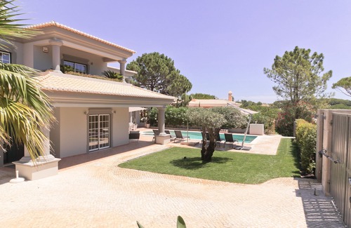 Vale do Garrao Villa | Golf and Beach Villa in Algarve, Portugal