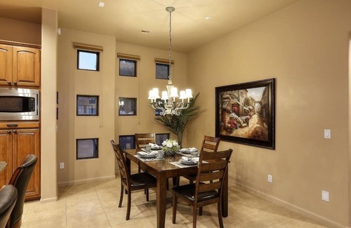 Central Scottsdale Haus | LUXURIÖSES CASITA AUF MILLION DOLLAR GATED ESTATE / HOT TUB / WIFI