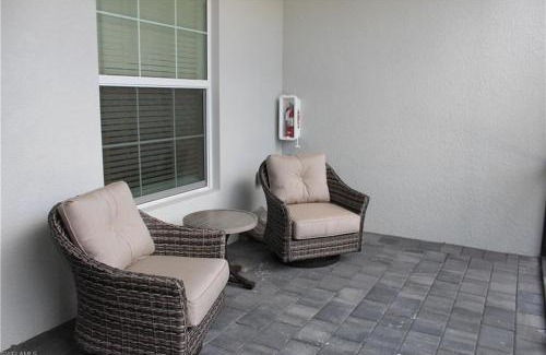 Immokalee Haus | Golf HOA Pool and many activities