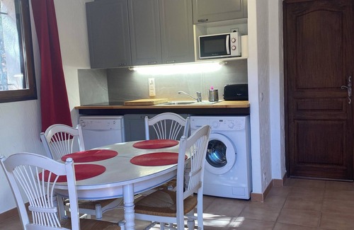 Rayol-Canadel-sur-Mer Wohnung | Golfe de St-Tropez 2-rooms apartment in magnificient villa large swimming pool