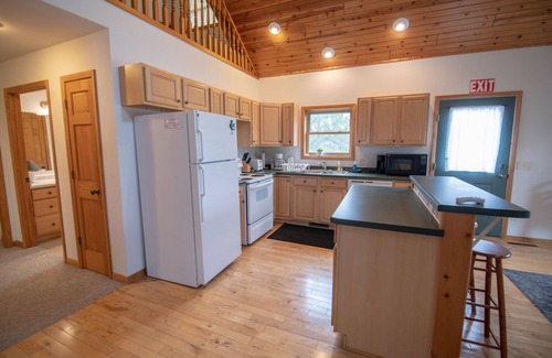 Rome Haus | GOLFER'S RETREAT ON LAKE ARROWHEAD GOLF COURSE