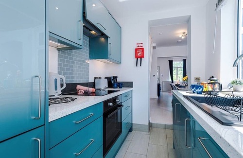 Nantwich Haus | Gorgeous 3-bed home, amazing location, sleeps 7!