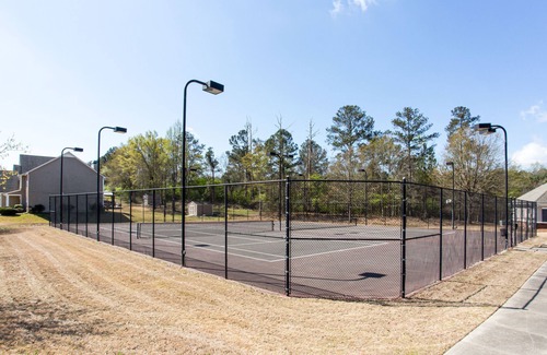 Conyers Haus | Gorgeous 4 Bedroom Home