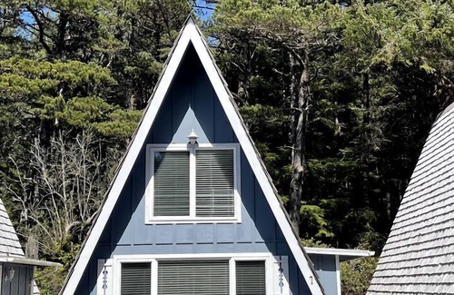 Otter Rock Kabine | Gorgeous A-Frame by the Beach in Otter Rock, Oregon
