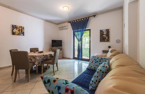 Vinkuran Wohnung | Gorgeous Apartment In Medulin With Wifi
