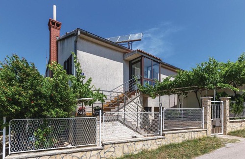 Vinkuran Wohnung | Gorgeous Apartment In Medulin With Wifi