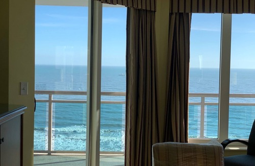 Crescent Beach Eigentumswohnung | 💖 Wunderschöner Bahama Sands / Atlantic Breeze 3BR / 3BA Oceanfront Corner-Ocean Drive