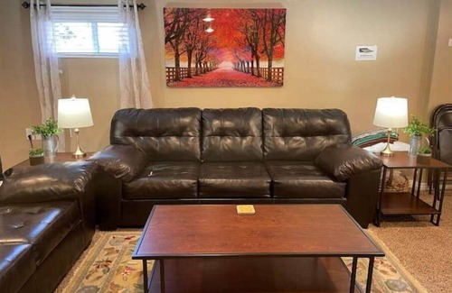 Ogden Haus | Gorgeous Full Basement With Everything You Need