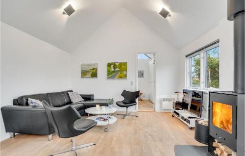 Tversted Haus | Gorgeous Home In Bindslev With Kitchen