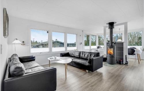 Bog By Haus | Gorgeous Home In Bogø By With Wifi