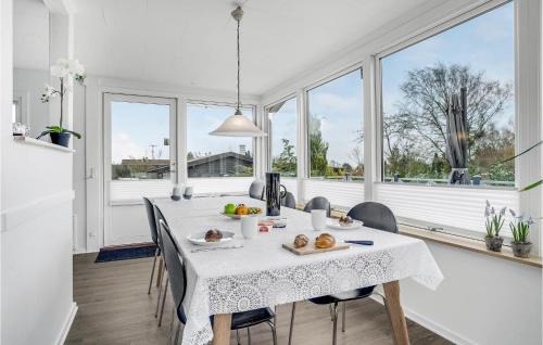 Bog By Haus | Gorgeous Home In Bogø By With Wifi