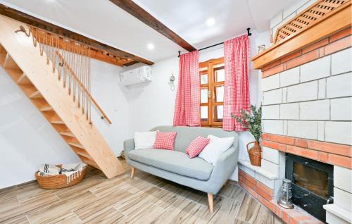 Donja Voca Haus | Gorgeous Home In Gornja Voca With Sauna