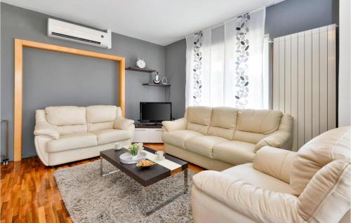 Graberje Ivanicko Haus | Gorgeous Home In Graberje Ivanicko With Wifi