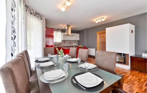 Graberje Ivanicko Haus | Gorgeous Home In Graberje Ivanicko With Wifi