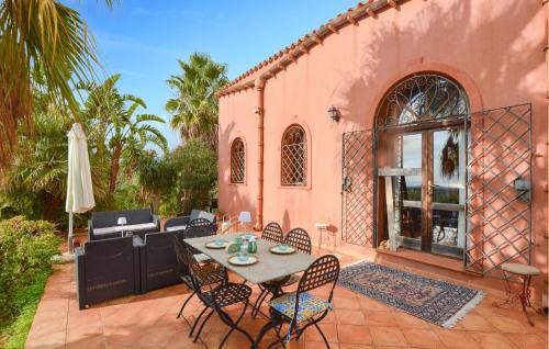 Menfi Haus | Gorgeous Home In Menfi With Wifi